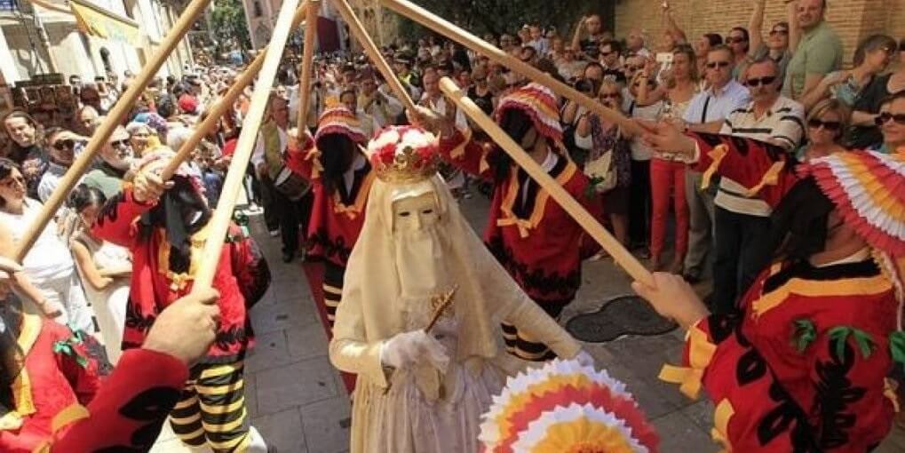С 31 мая по 03 июня 2018 года в городе Валенсия в Испании пройдёт Праздник тела и крови Господних (Corpus Christi) с религиозными шествиями и гуляньями