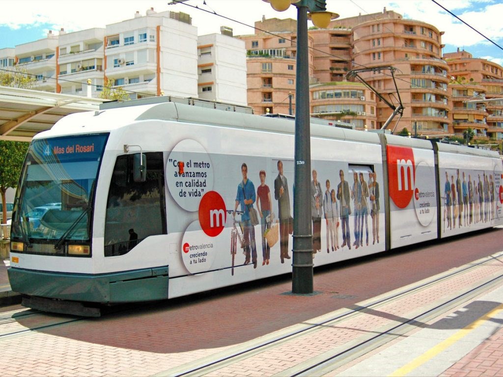 В метро Валенсии запустили ночные маршруты