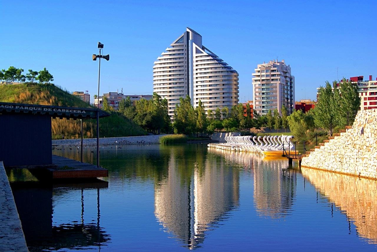 Парк Кабесера в Валенсии, старого русла реки Турия, туризм в Валенсии, город Валенсия, Валенсия