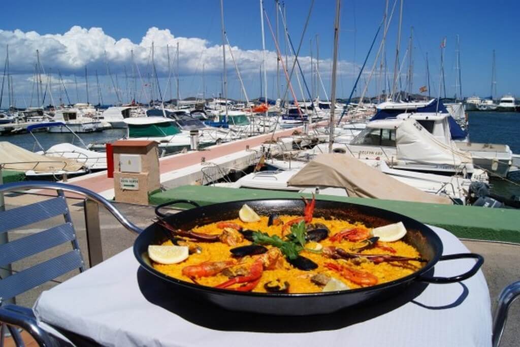С 3 по 7 июля в Валенсии пройдёт Paella Fòrum, в рамках которого жители и гости города смогут попробовать настоящую валенсийскую паэлью в 11 лучших ресторанах