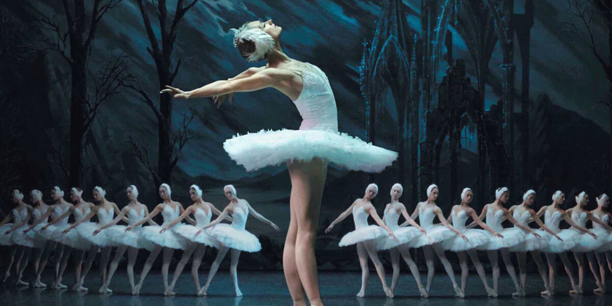 17 октября в Театре Олимпия в городе Валенсия, Испания, состоится балетная постановка «Лебединое озеро» в исполнении труппы "Русский национальный балет"