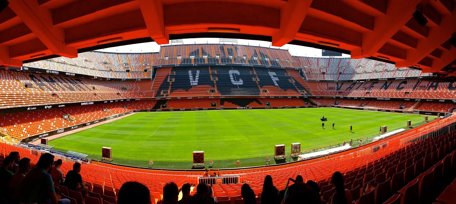 Стадион Месталья в городе Валенсия