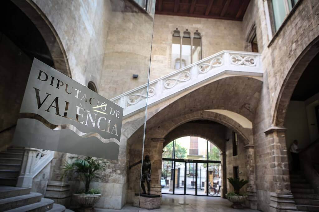 Дни открытых дверей во дворцах в Валенсии к 9 октября