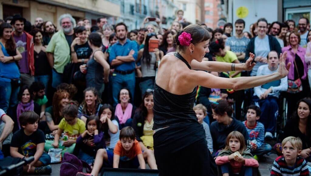 В течение 2 дней, 20 и 21 октября в районе Бенимаклет (Benimaclet) в Валенсии пройдёт фестиваль уличного искусства conFusión, все мероприятия которого бесплатны