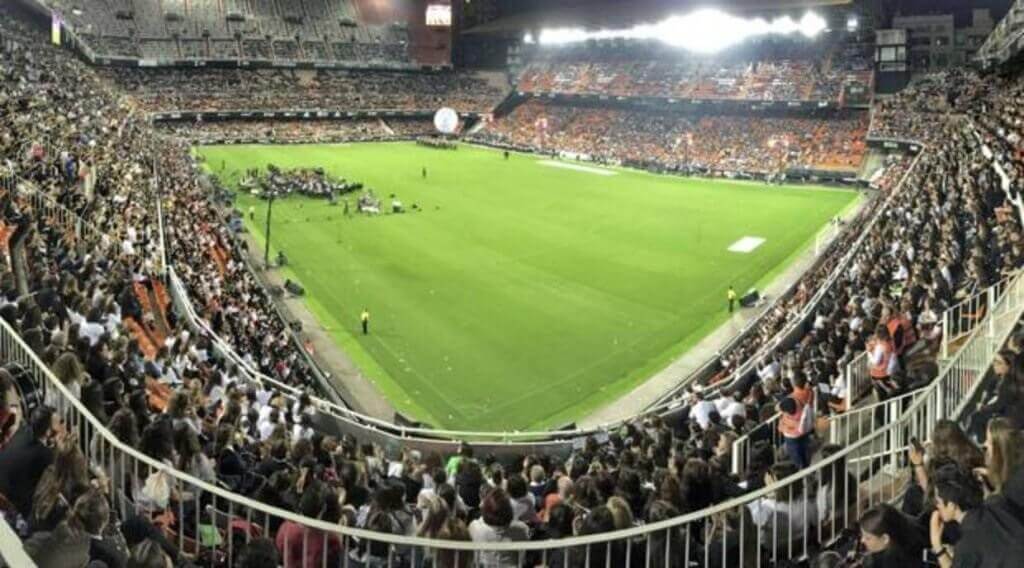 Мировой рекорд на стадионе «Месталья» в Валенсии