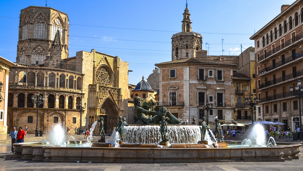 В рамках нового Плана градоустройства городской совет временно прекратил выдачу лицензий на аренду туристических апартаментов, расположенных в центре Валенсии.