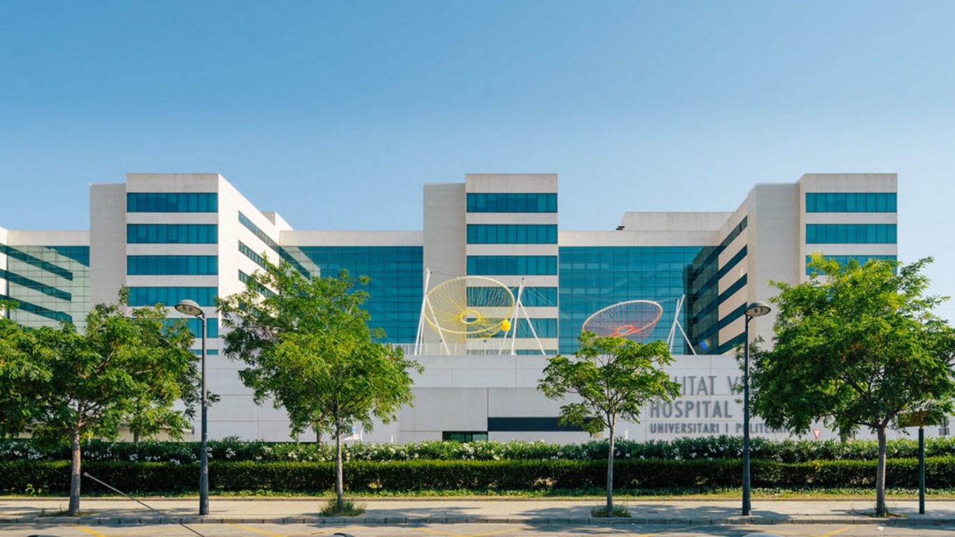 Валенсийская государственная больница «La Fe» по итогам года повторно была включена в десятку лучших по стране в рейтинге лучших государственных медицинских учреждений Испании.