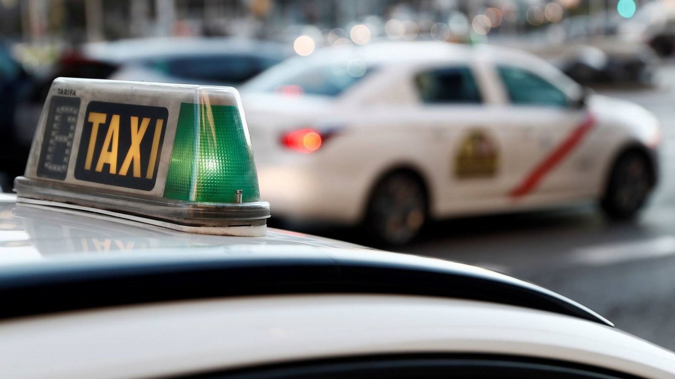 Крупнейшее приложение для вызова такси в Валенсии «Free Now» заявило о введении нового фиксированного тарифа на пассажирские перевозки под названием «Lite».