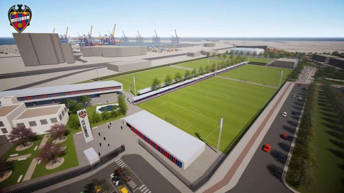 ФК "Леванте" (Валенсия) заявил о намерении построить новую футбольную базу клуба в валенсийском районе Назарет возле моря в Валенсии, Испания. 