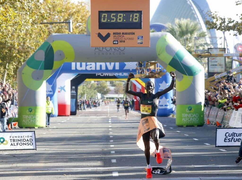 28 октября 2018 года в городе Валенсия состоялся полумарафон Medio Maratón Valencia Trinidad Alfonso EDP 2018, принёсший новые мировые рекорды.