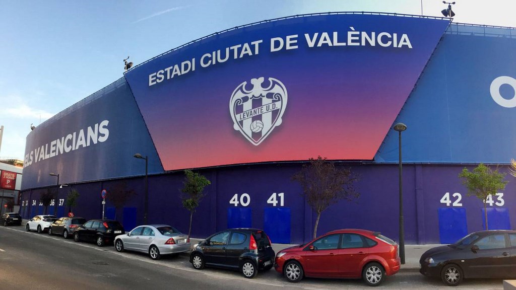 Стадион ФК «Леванте» в Валенсии станет крытым