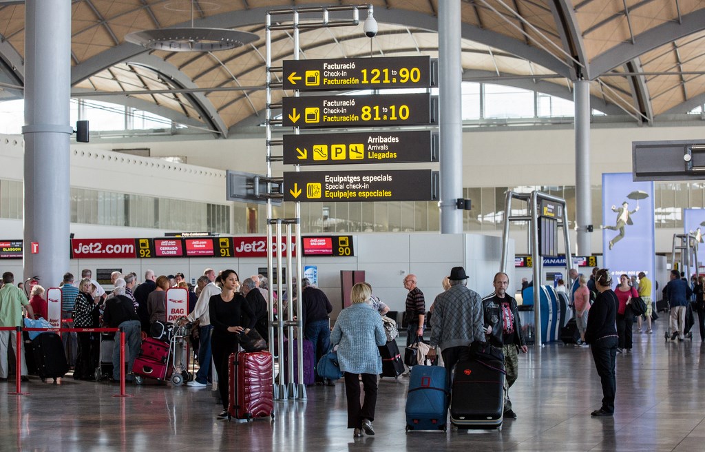 Рост числа международных рейсов, отправляющихся и прибывающих в валенсийский аэропорт «Манисес» благоприятно сказался на иностранном туризме.
