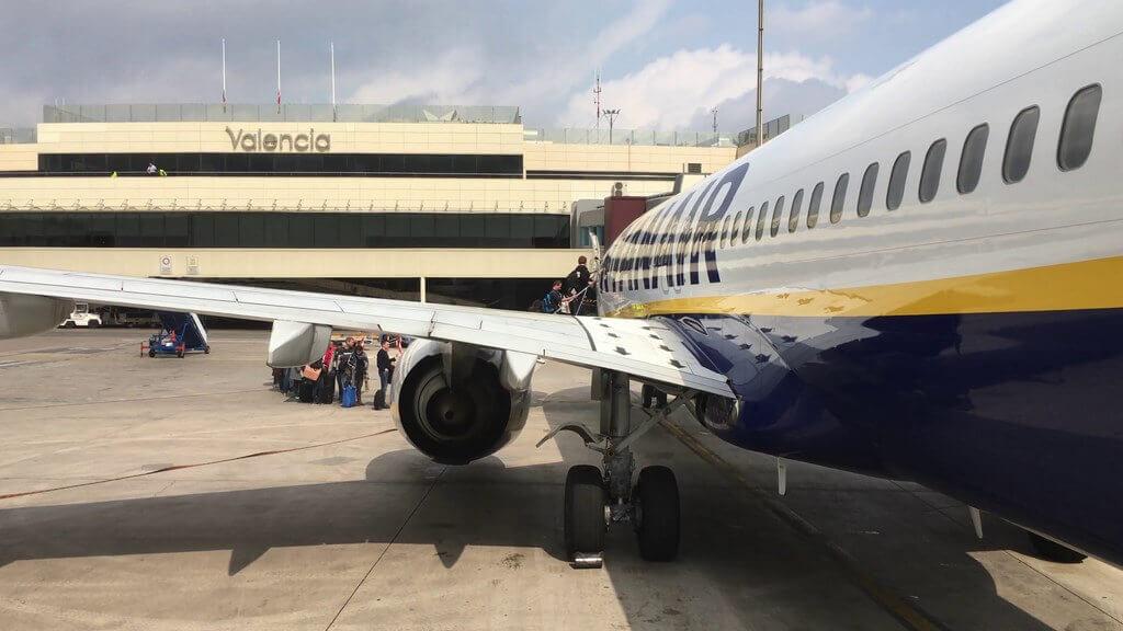 Ryanair объявил об открытии 5 новых маршрутов из Валенсии, в города Нант и Бордо, Фесом и Танжером, а также в столицу итальянского острова Сардиния – Кальяри.