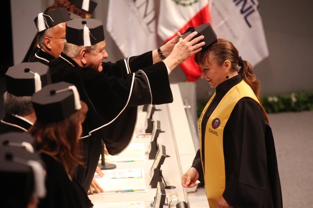 Аспирантура - «Doctorado» является третьей, последней ступенью высшего образования в университетах Испании и завершается получением учёной степени «Doctor»
