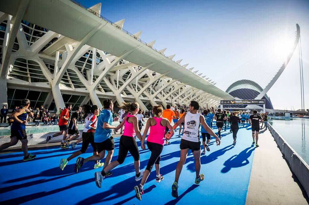 Компания «Я люблю Валенсию» организует тренировочные сборы для профессиональных и любительских команд по бегу в Валенсии (Испания) на ваших условиях.