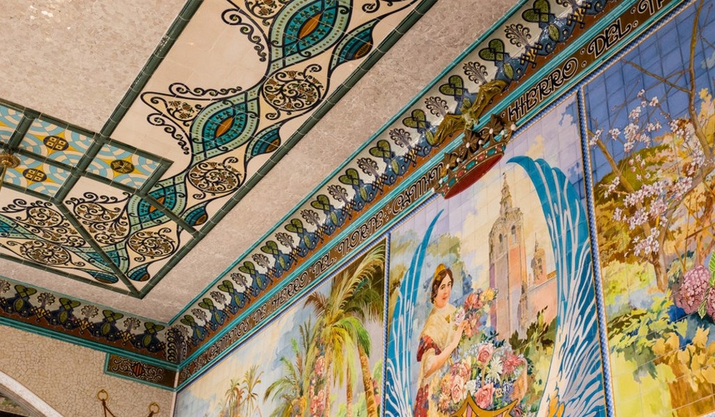 Мозаичный зал – жемчужина Северного вокзала в Валенсии