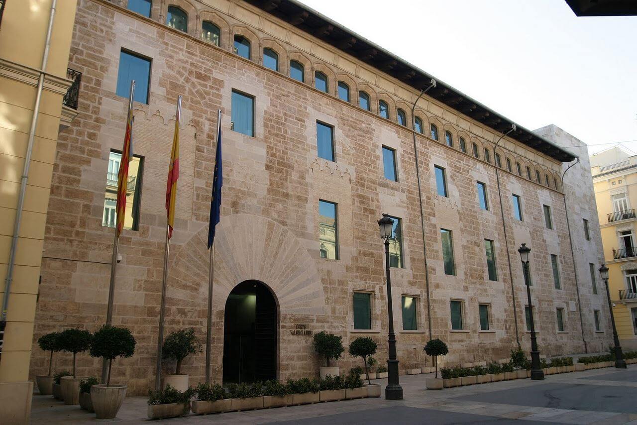 Cortes Valencianas в Валенсии, Дворец Беникарло Валенсии, Парламент Валенсии