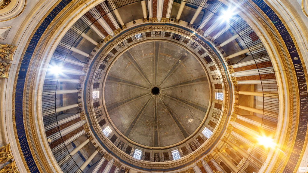 Церковь Escuelas Pías - самый большой купол Валенсии