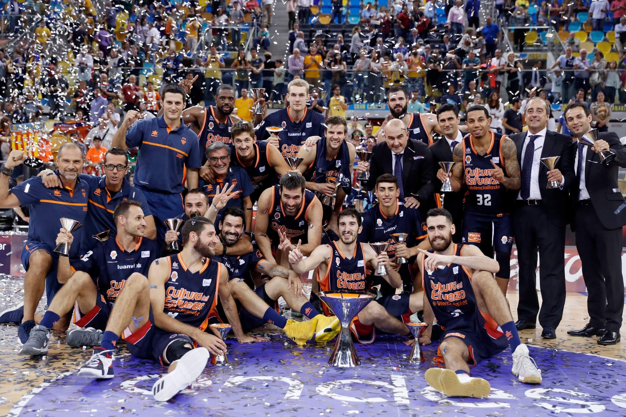 Valencia Basket – самый известный и титулованный клуб города. Он  успешно выступает в национальном чемпионате Liga ACB (la Liga Endesa) и Евролиге.