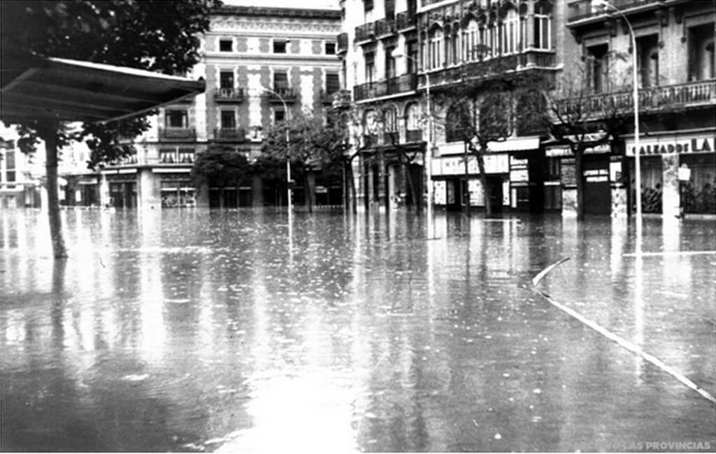 14 октября 1957 года в Валенсии произошёл разлив реки Турия, который унёс 81 жизнь и навсегда изменил облик города, превратив русло реки в парк Турия.