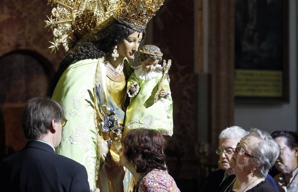 Помимо Святого Викентия Мученика и Святого Викентия Феррера, у Валенсии есть ещё одна покровительница – Святая Мария защитница всех обездоленных.
