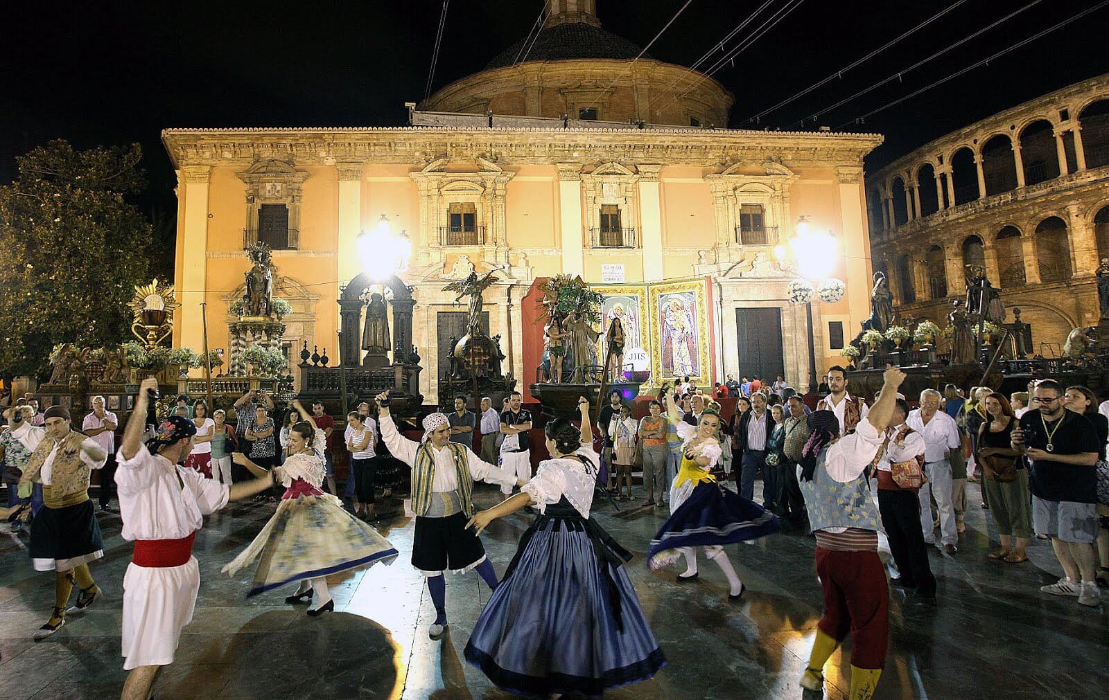 Празднование Богородицы Беспомощных в городе Валенсия, праздник Валенсии