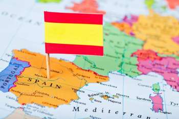 С каждым годом всё больше иностранцев выбирают для себя долгосрочное обучение в Испании с целью получения образования или иммиграции.